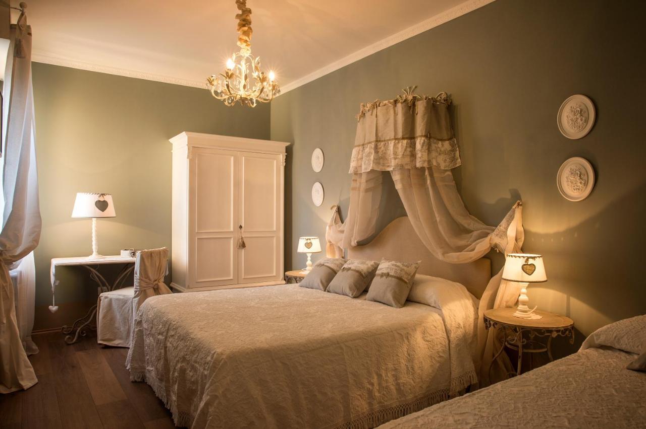 B&B Il Biancospino อับบาเดียซานซัลวาตอเร ภายนอก รูปภาพ