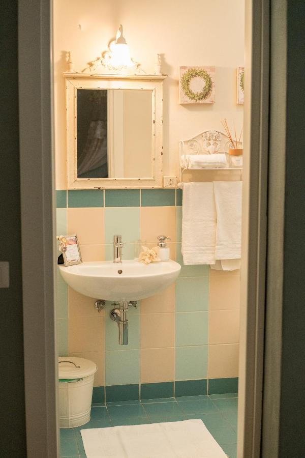 B&B Il Biancospino อับบาเดียซานซัลวาตอเร ภายนอก รูปภาพ